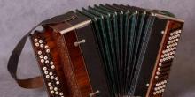 Гармонь. Описание русского музыкального инструмента для 2 класса