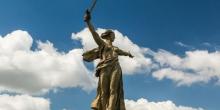 Мамаев курган (описание достопримечательности города Волгограда для детей)
