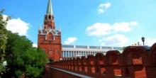 Троицкая башня Московского Кремля (описание достопримечательности для 2 класса)