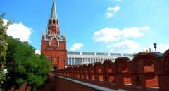 Троицкая башня Московского Кремля (описание достопримечательности для 2 класса)
