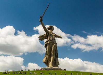 Мамаев курган (описание достопримечательности города Волгограда для детей)