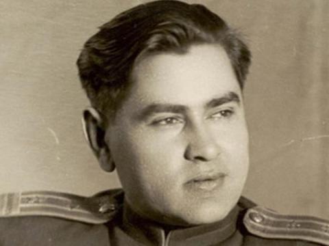 Кто такой Алексей Маресьев и какой подвиг он совершил?